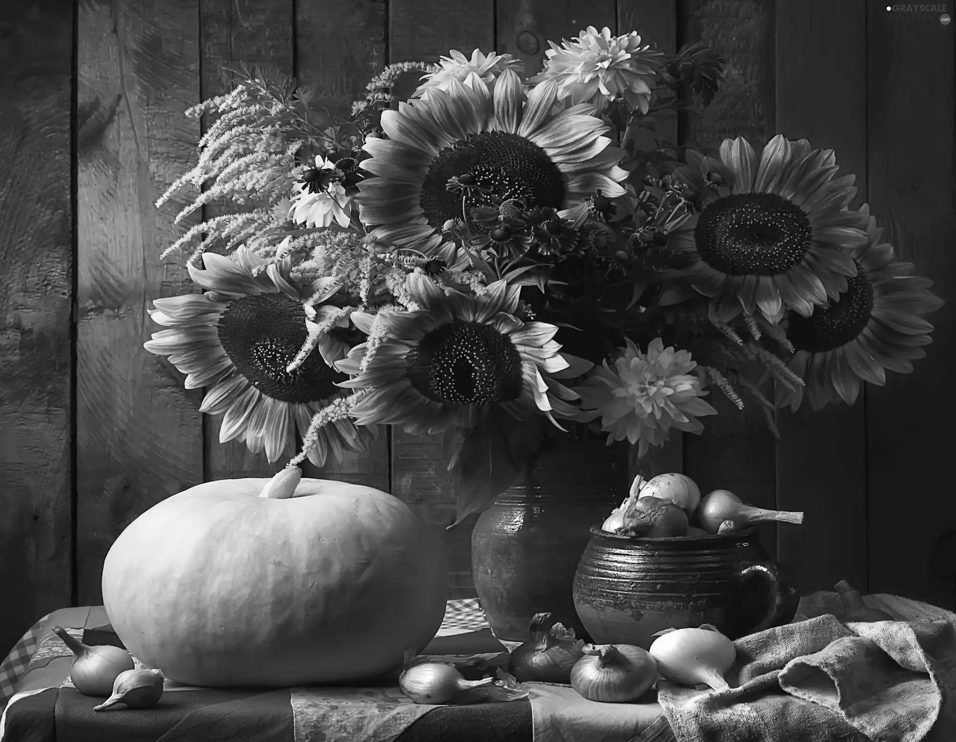 Nice sunflowers, Goldenrod, onion, clay, pumpkin, bouquet, composition, Jugs
