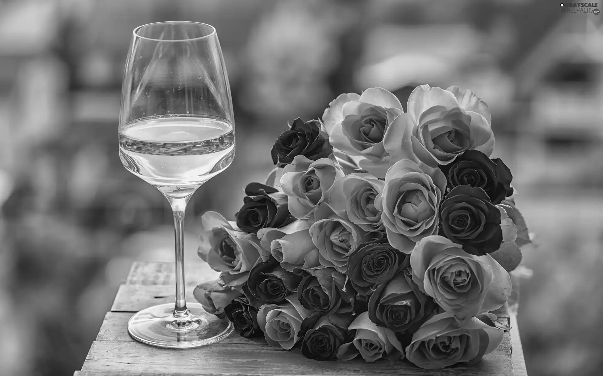 Two tone, Flowers, table, glass, roses, bouquet