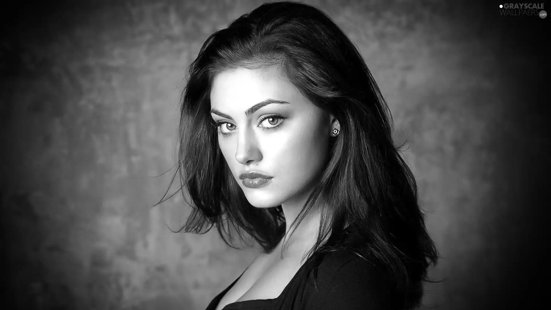 Phoebe Tonkin, The look