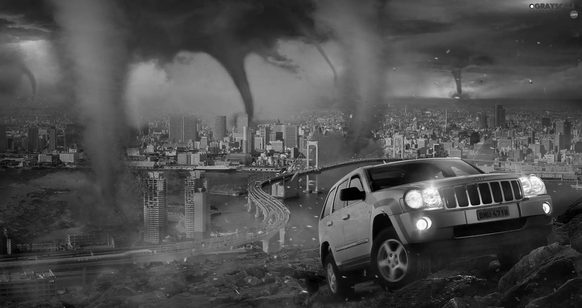 Grand Cherokee, tornadoes, Town