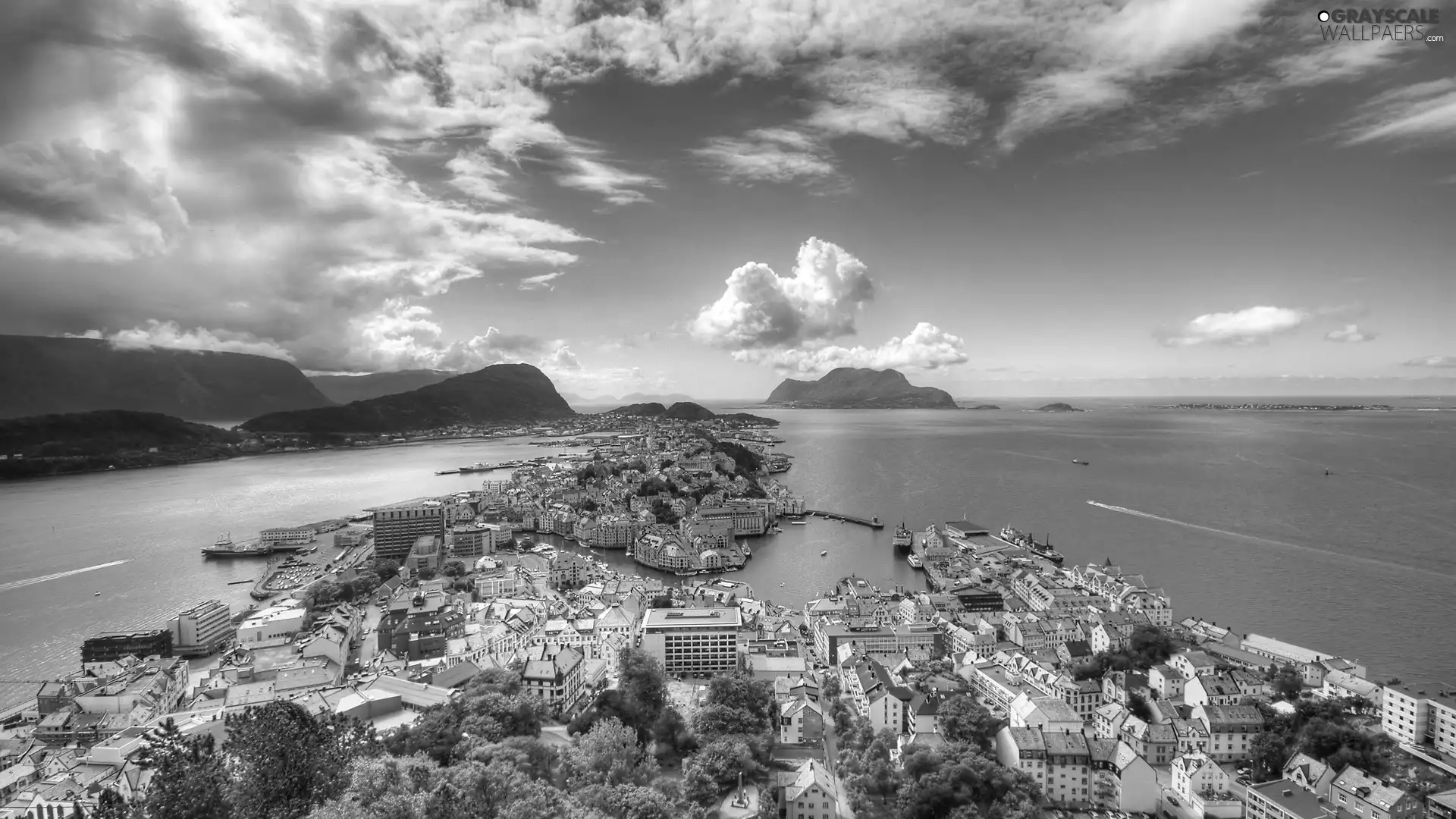 sea, clouds, Town, Mountains