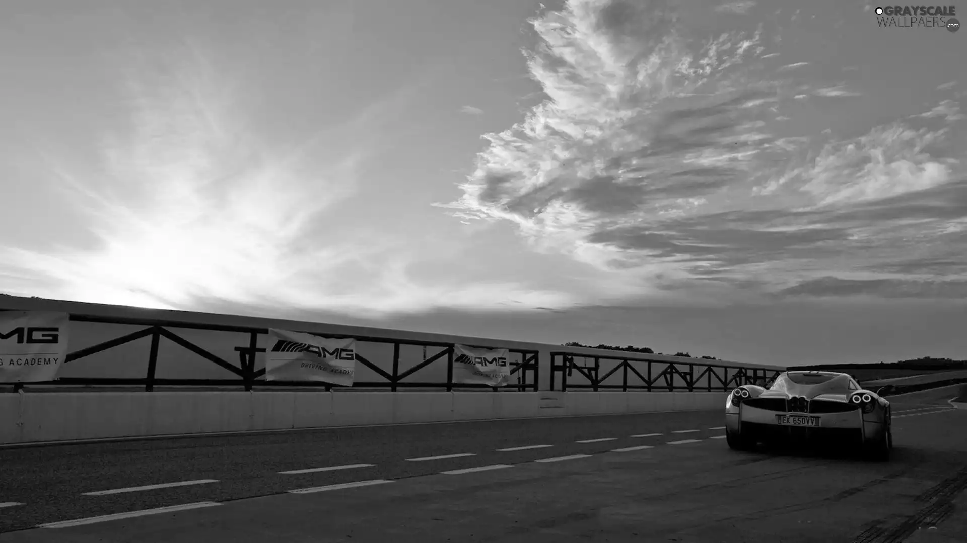 Sky, Pagani Huayra, Way